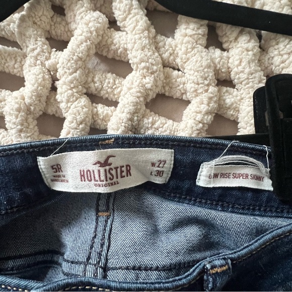 Hollister low rise distressed super skinny jeans - Picture 3 of 3